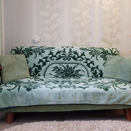 Apartment On Metro Mihalova Минск Екстериор снимка